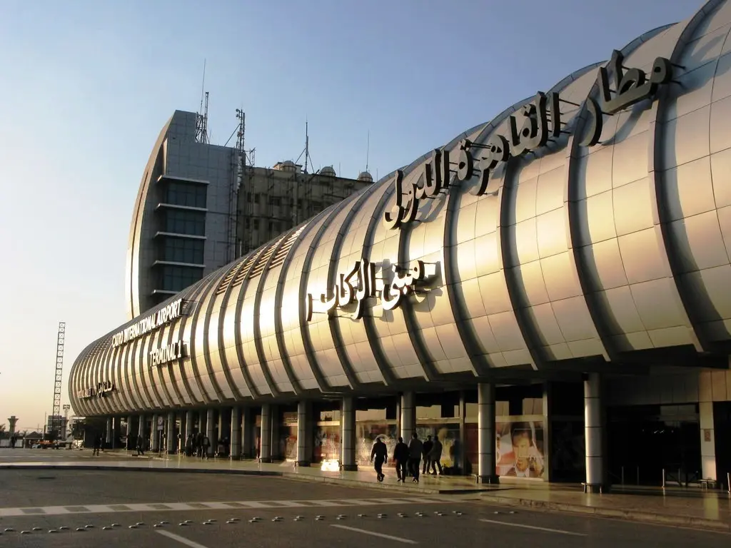 ليموزين مطار القاهرة برسي ليموزين Bersi for limousine services